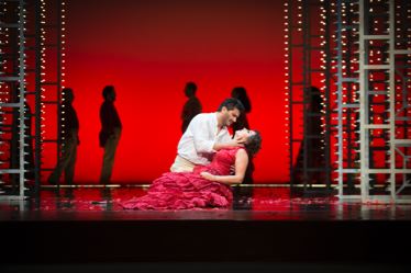 Saimir Pirgu und Veronica Simeoni in Carmen, Foto: Thanakorn Chomnawang
