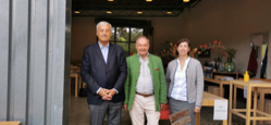 Dr. Gloystein, Dr. Wiertz und Sarah Kamin vom Verein zur Förderung des Kunst- und Kulturaumes Hombroich e.V. 