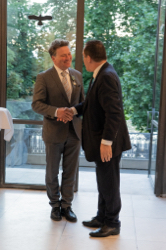 Intendant Viktor Schoner und Generalkonsul Gael de Maisonneuve, Foto: Staatsoper Stuttgart