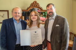 Preisverleihung mit Thomas Hummel, Joannna Aleksandra Sielicka und Jan Brachmann, (v.l.n.r.). Foto: Geert Maciejewski